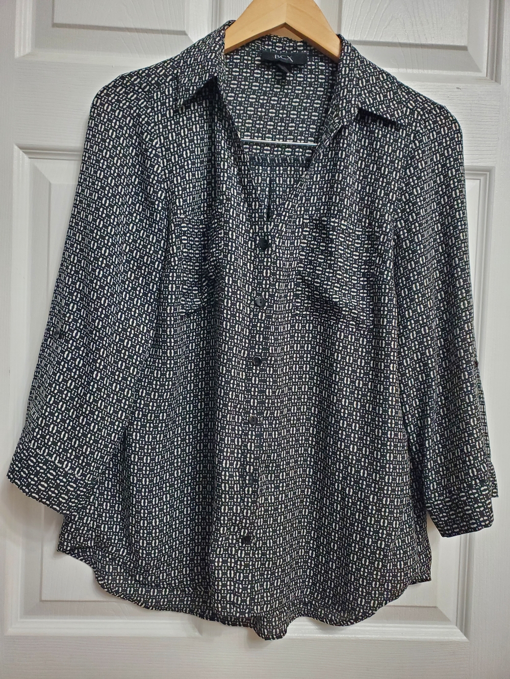 BCX Black & White Printed Button-Front Blouse - SIZE L